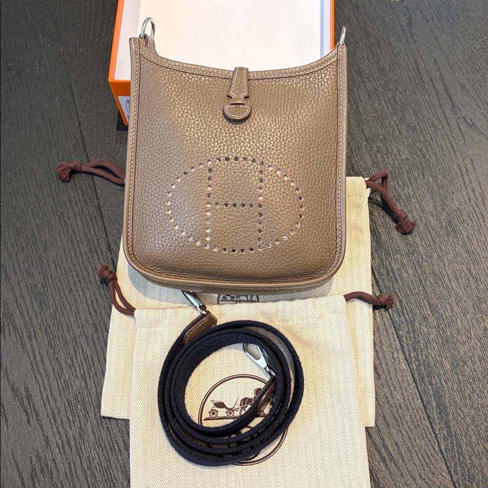 Hermès Evelyne 16 bag